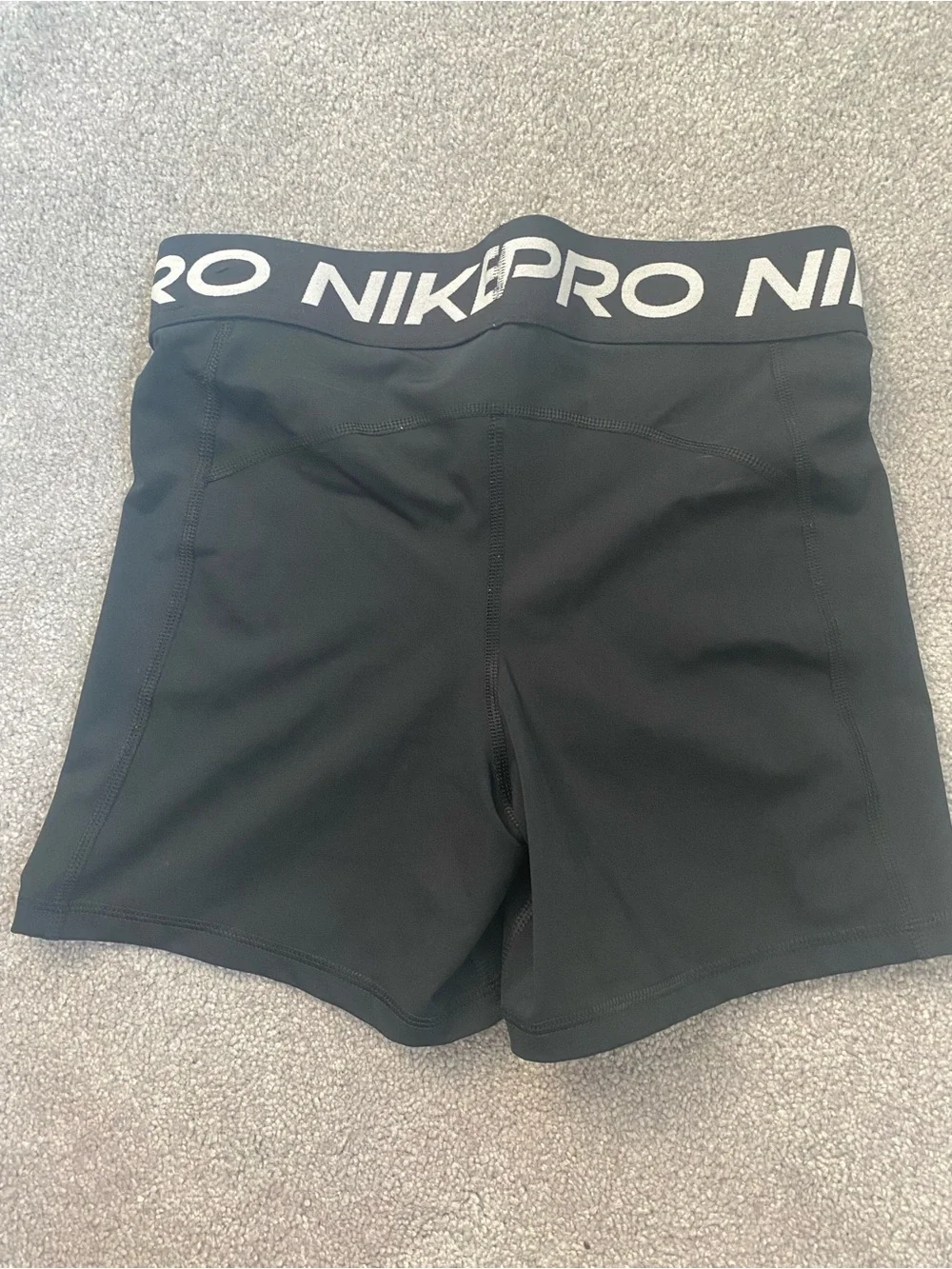 Nike Pro 5” MEDIUM
